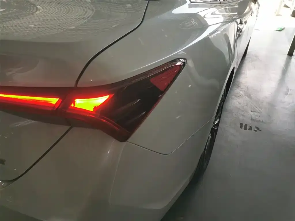 Toyota Avalon 2021 из CN, фото 8