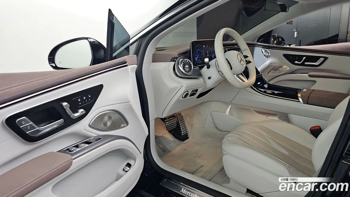 Mercedes-Benz EQS — фото 10