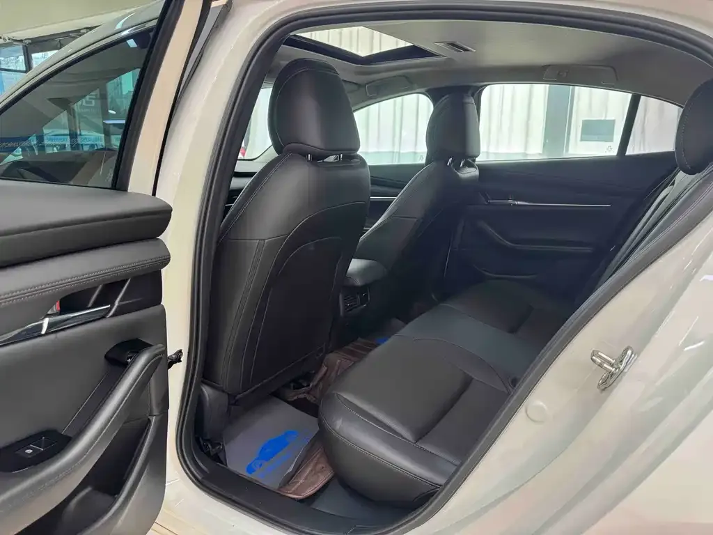 Mazda 3 Axela 2022 из CN, фото 8
