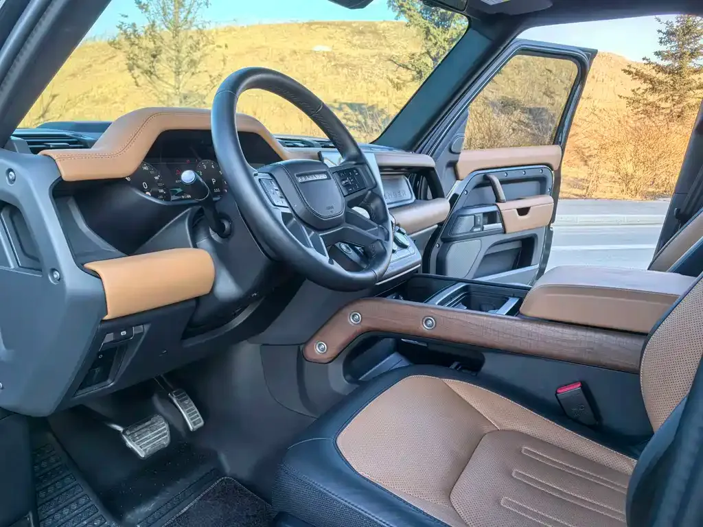 Land Rover Defender 2025 из CN, фото 10