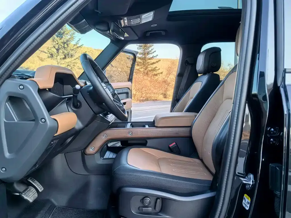 Land Rover Defender 2025 из CN, фото 8