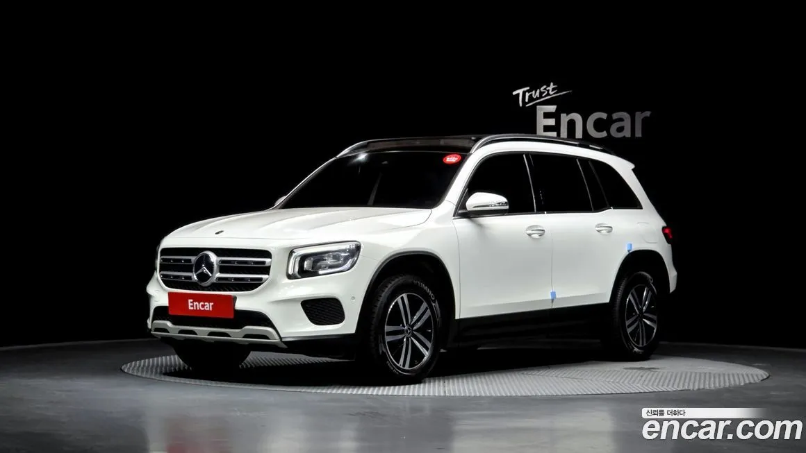 Mercedes-Benz GLB-Class — фото 1