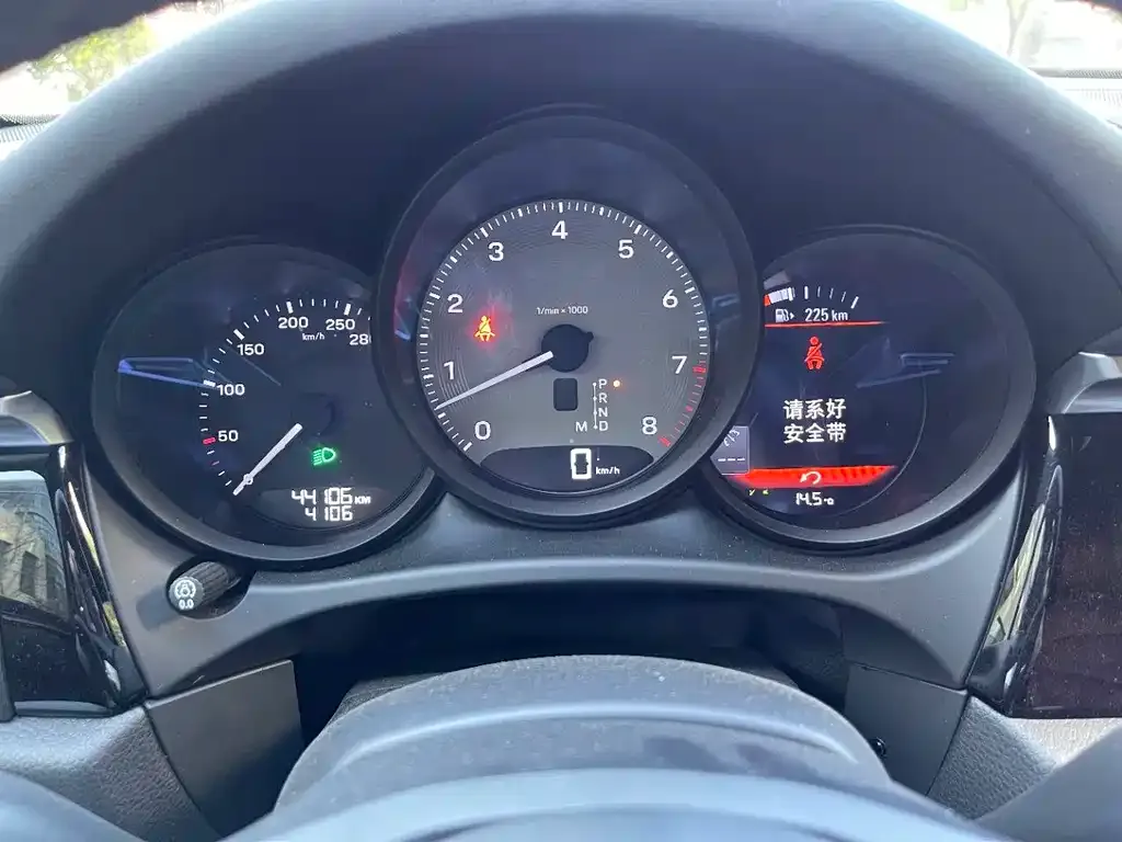 Porsche Macan 2023 из CN, фото 5