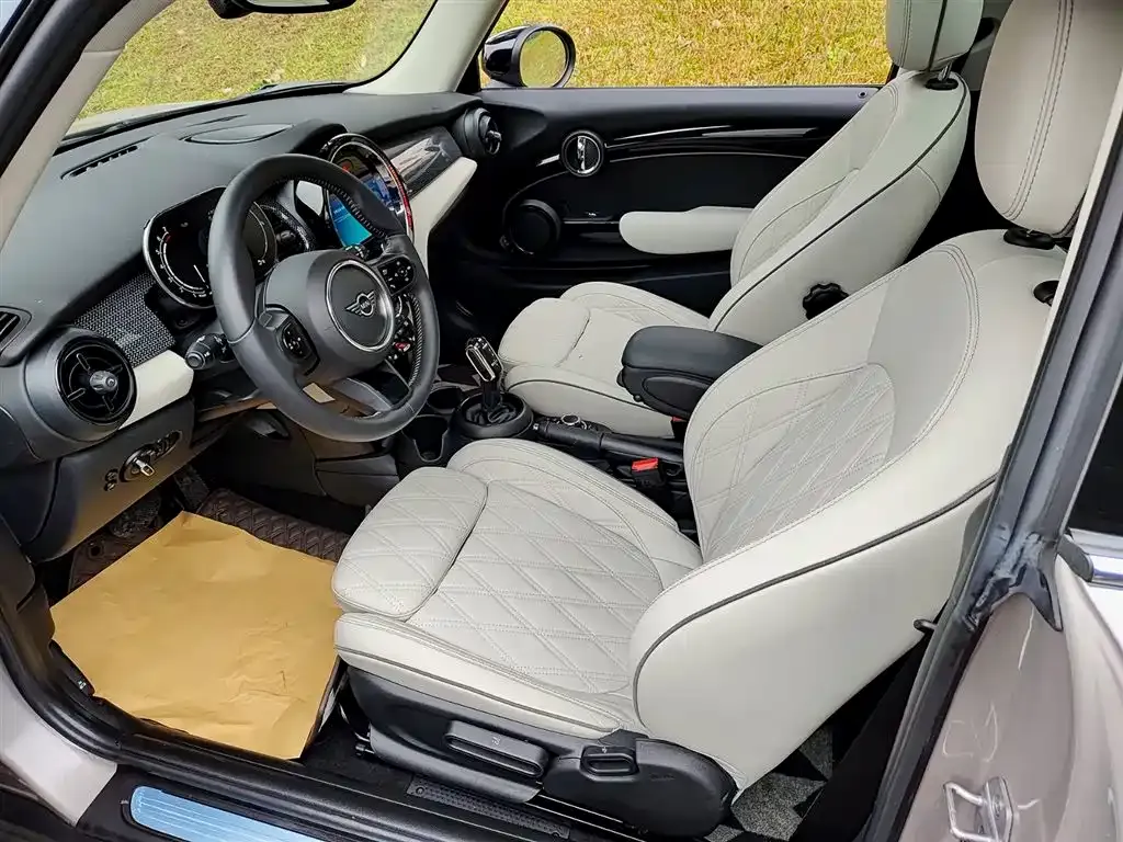 MINI Cooper (3-door) 2021 из CN, фото 3