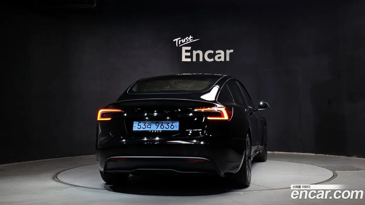 Tesla Model 3 2024 из KR, фото 2
