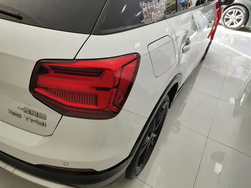 Audi Q2L 2021 из CN, фото 4