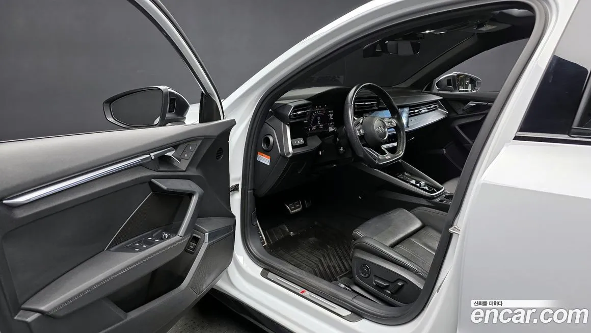 Audi S3 2023 из KR, фото 8