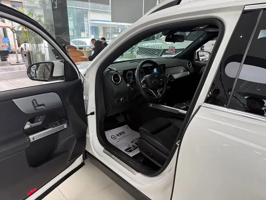 Mercedes-Benz GLB 2023 из CN, фото 5