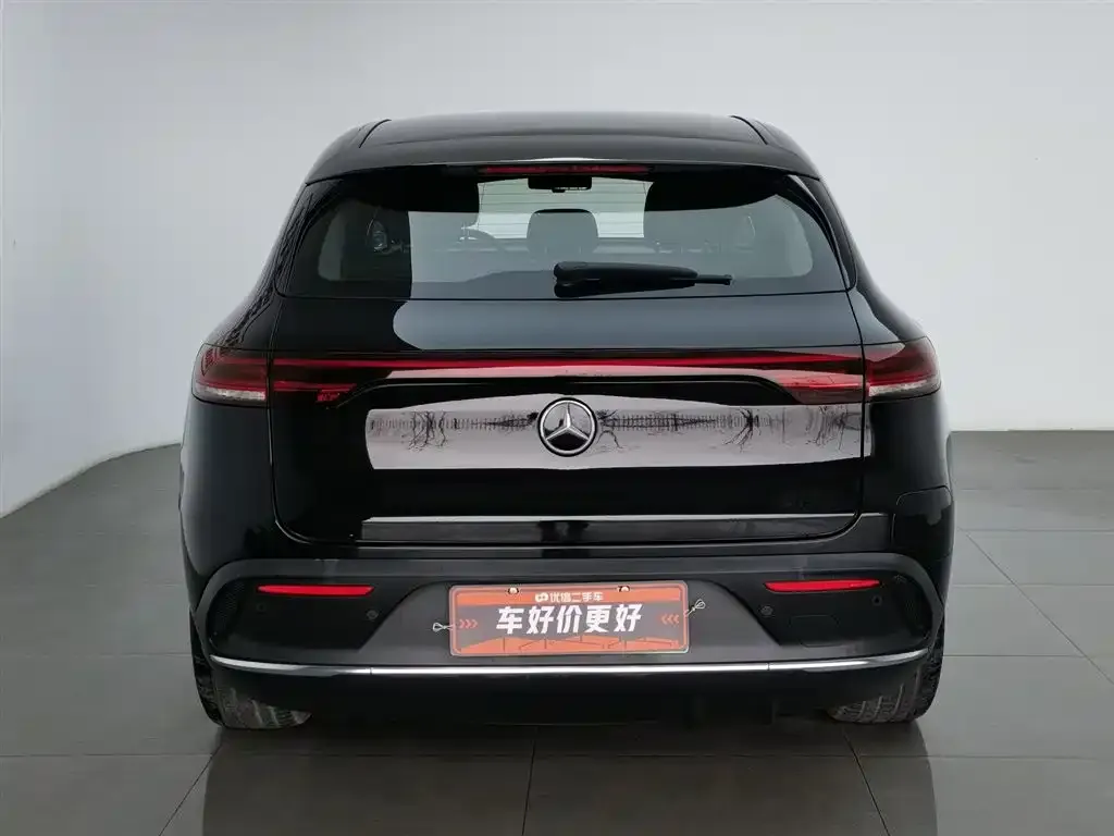 Mercedes-Benz EQC — фото 4