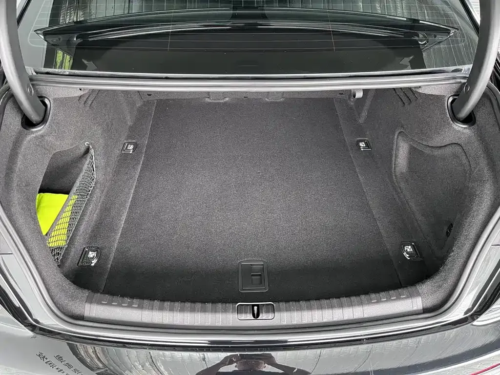 Audi A6L 2021 из CN, фото 8
