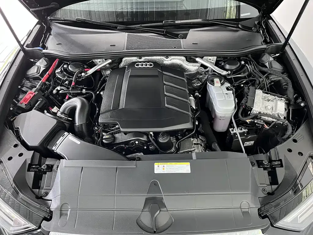 Audi A6L 2021 из CN, фото 9