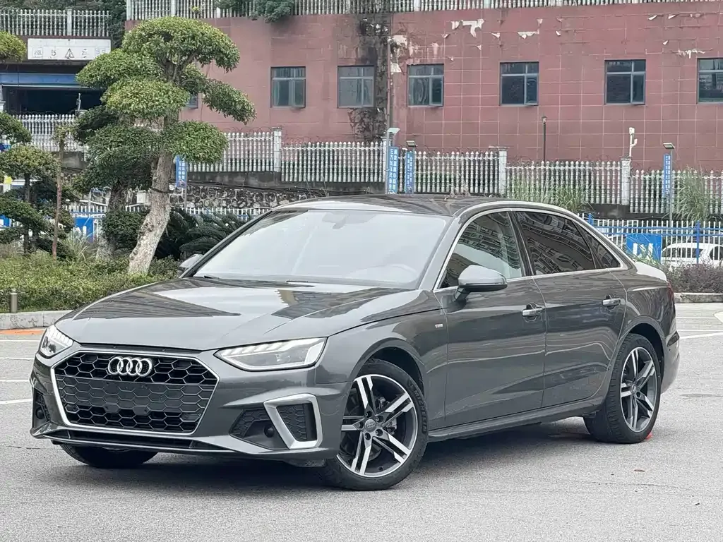 Audi A4L 2021 из CN, фото 1
