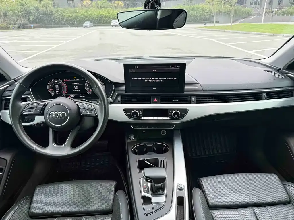 Audi A4L 2021 из CN, фото 6