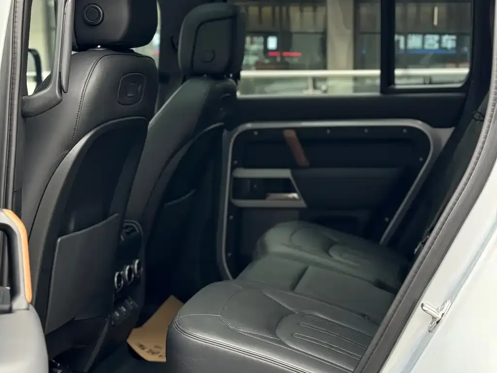 Land Rover Defender 2021 из CN, фото 3