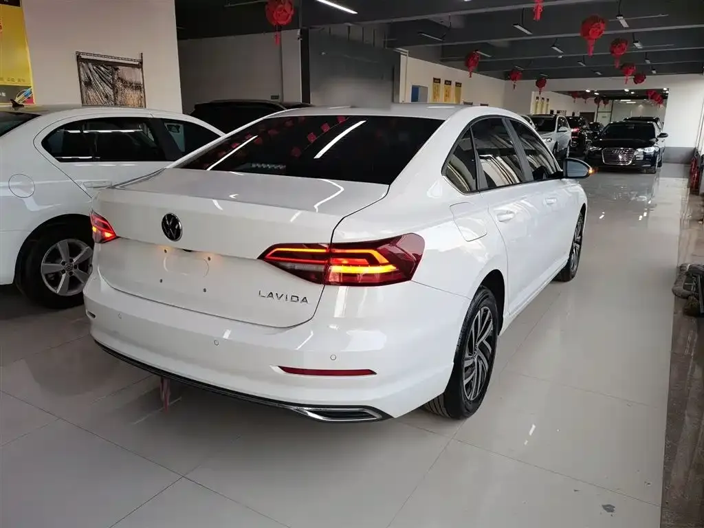 Volkswagen Lavida 2022 из CN, фото 2