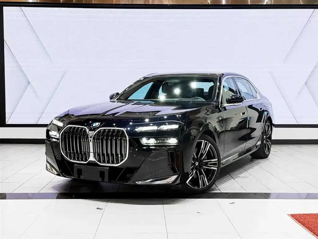 BMW 7 Series — фото 2