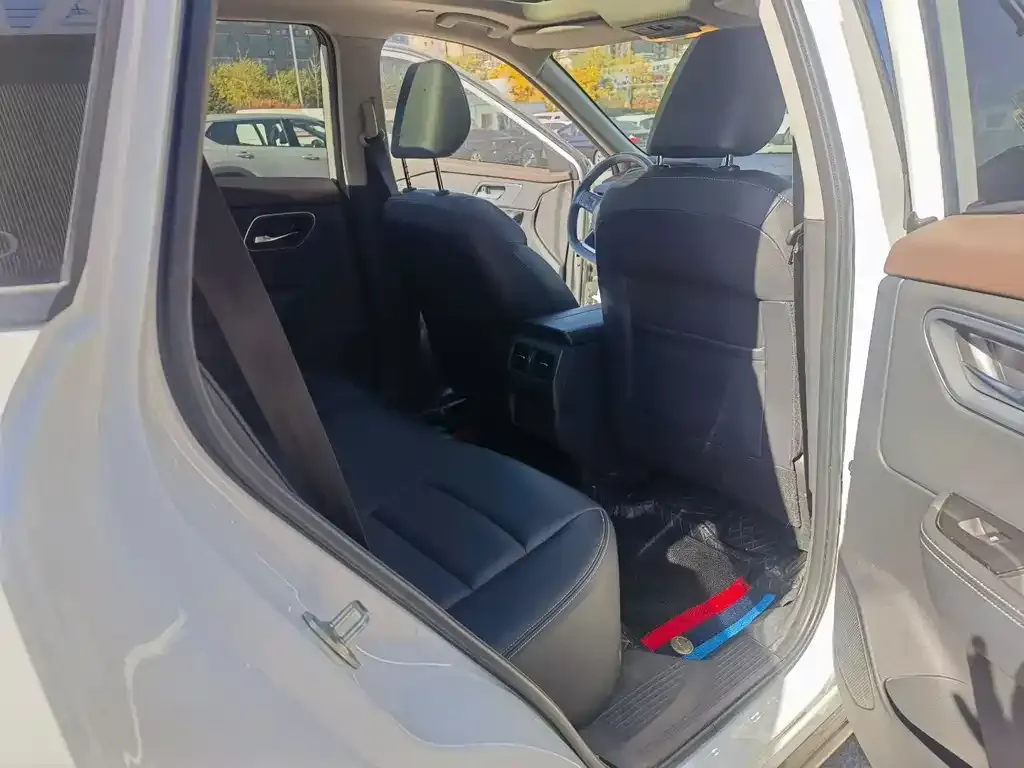 Nissan X-Trail 2023 из CN, фото 4
