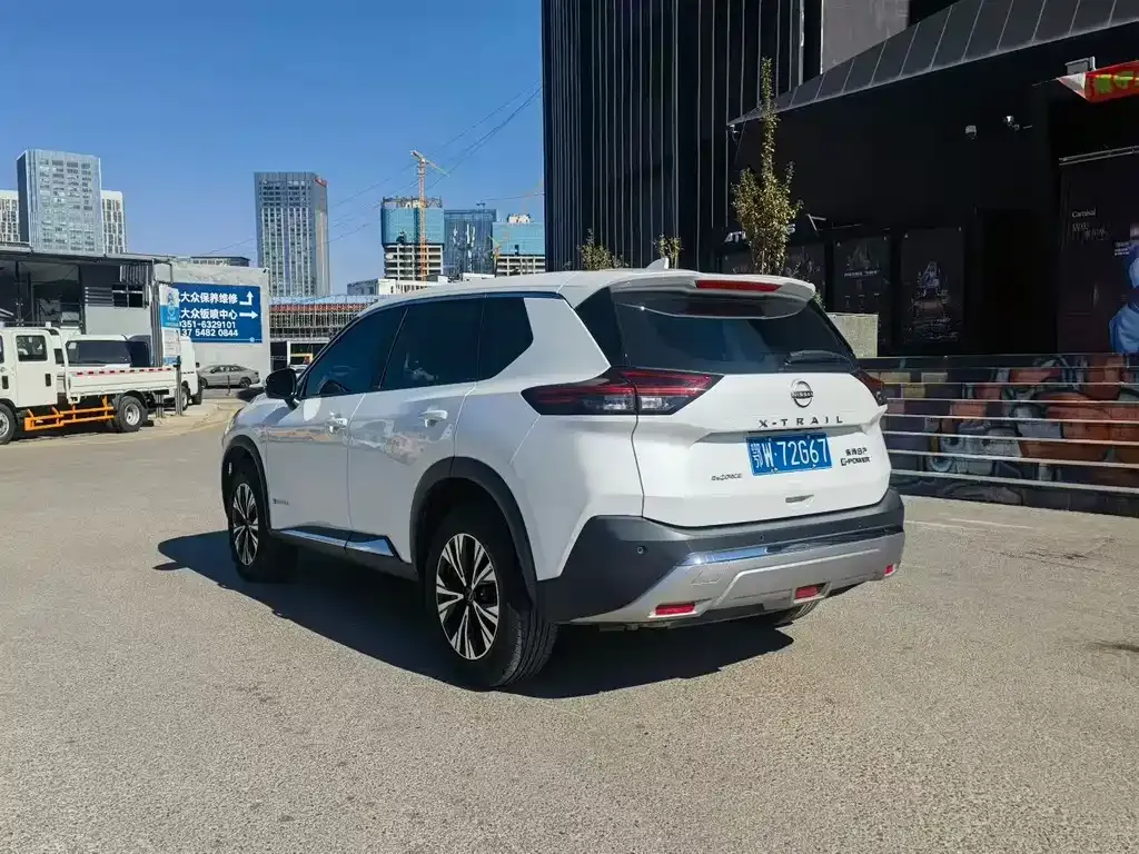 Nissan X-Trail 2023 из CN, фото 3