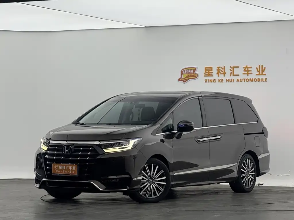 Honda Elysion 2022 из CN, фото 1