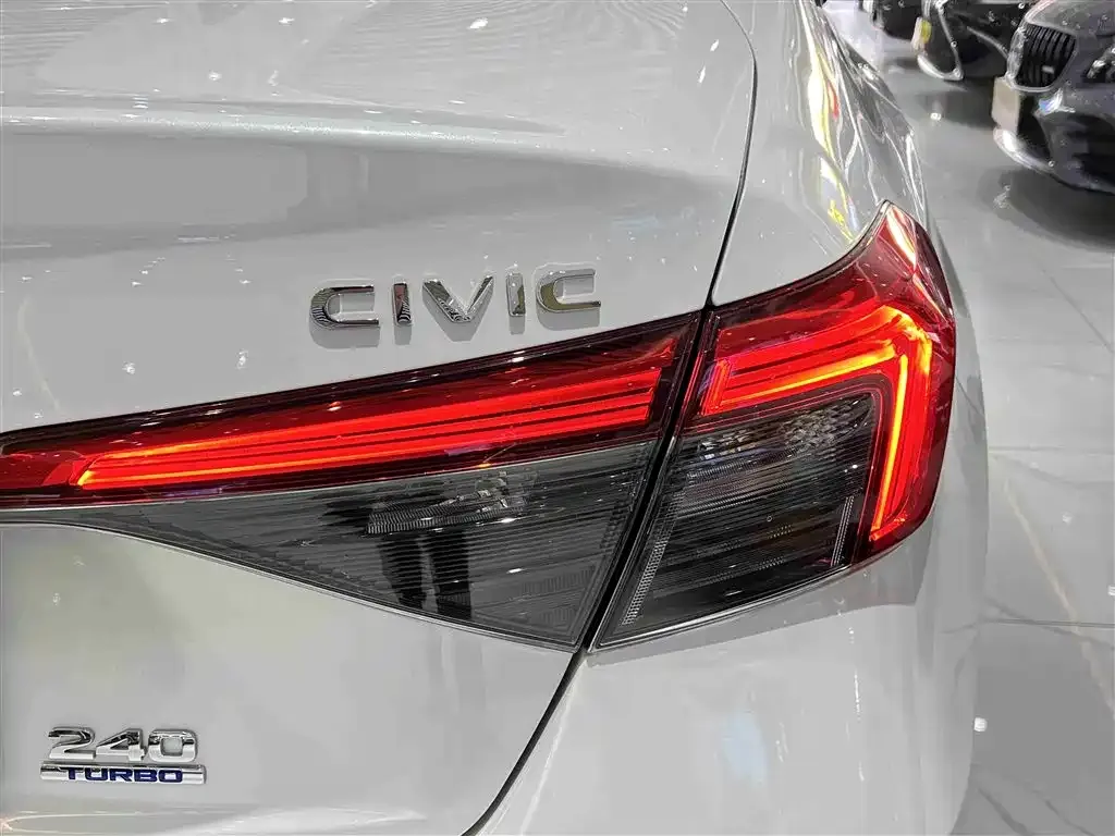Honda Civic 2024 из CN, фото 4