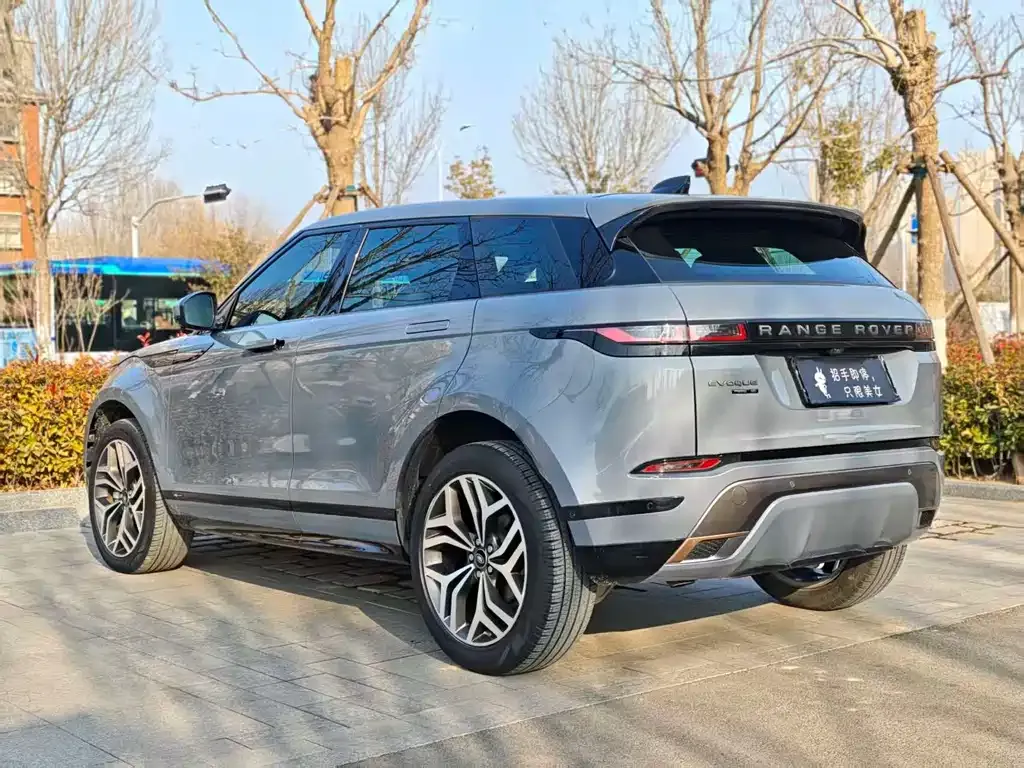 Land Rover Evoque — фото 10