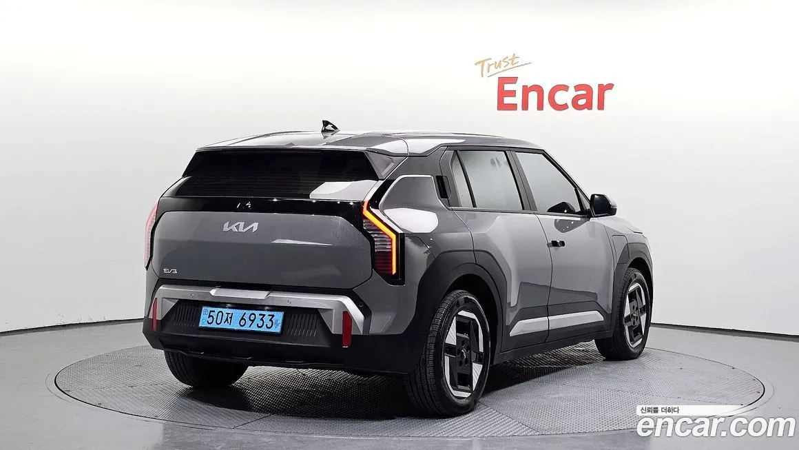 Kia EV3 — фото 2