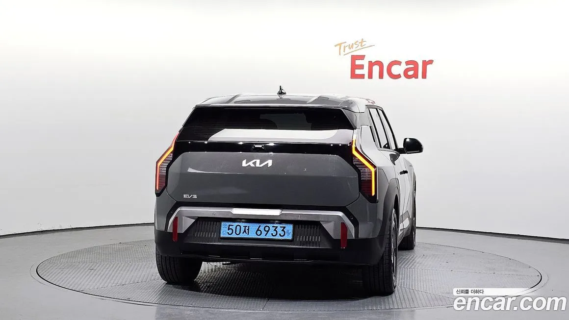 Kia EV3 — фото 4