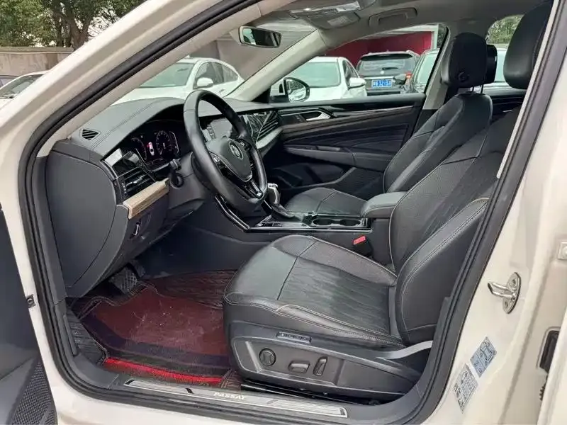 Volkswagen Passat — фото 8