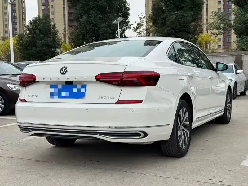 Volkswagen Passat — фото 3