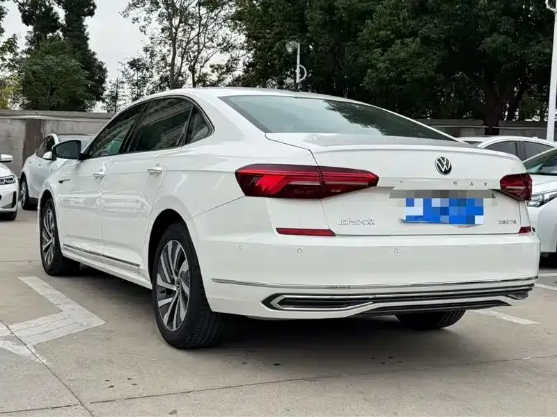 Volkswagen Passat — фото 4