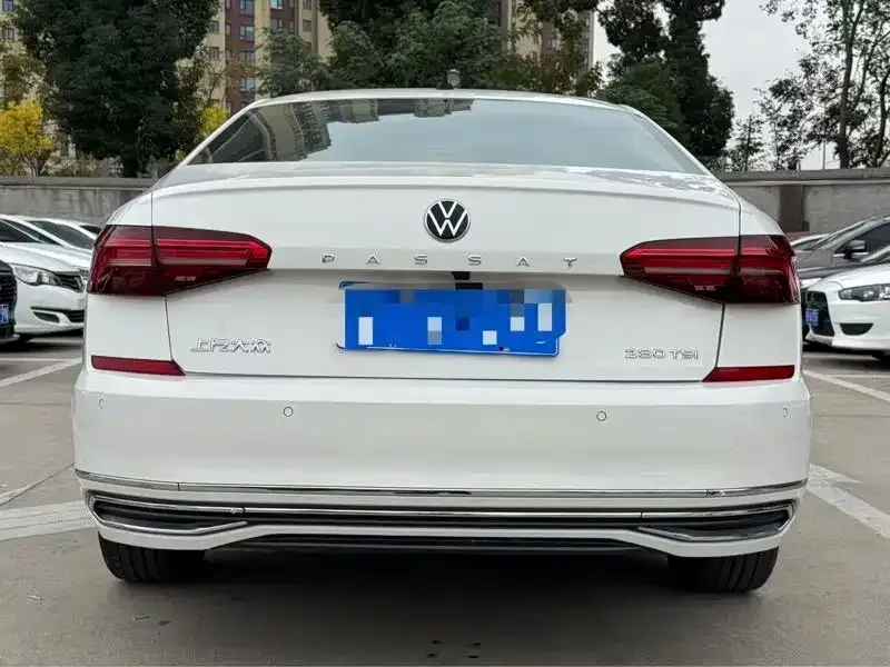 Volkswagen Passat — фото 5