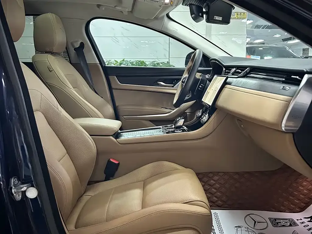 Jaguar XFL 2023 из CN, фото 10