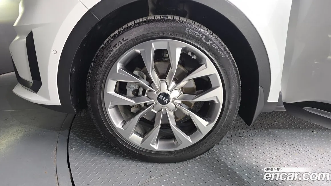 Kia Sorento — фото 5