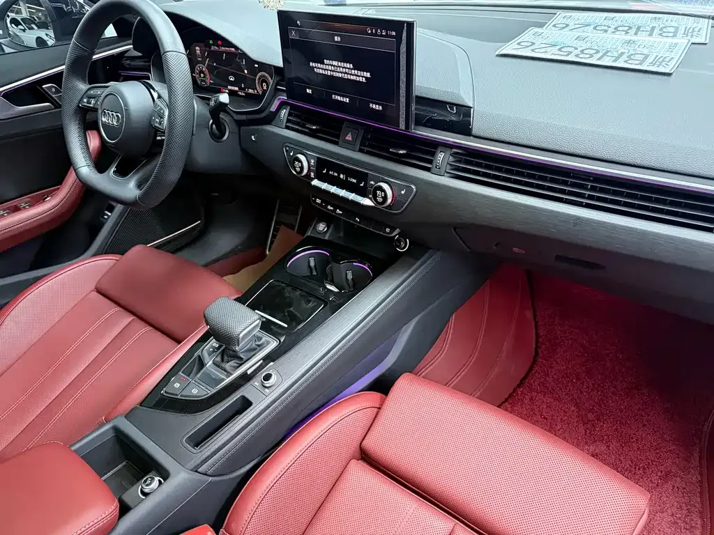 Audi A4L 2022 из CN, фото 4