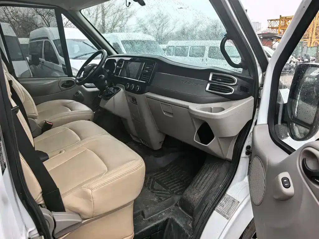 Ford Transit Custom 2022 из CN, фото 9