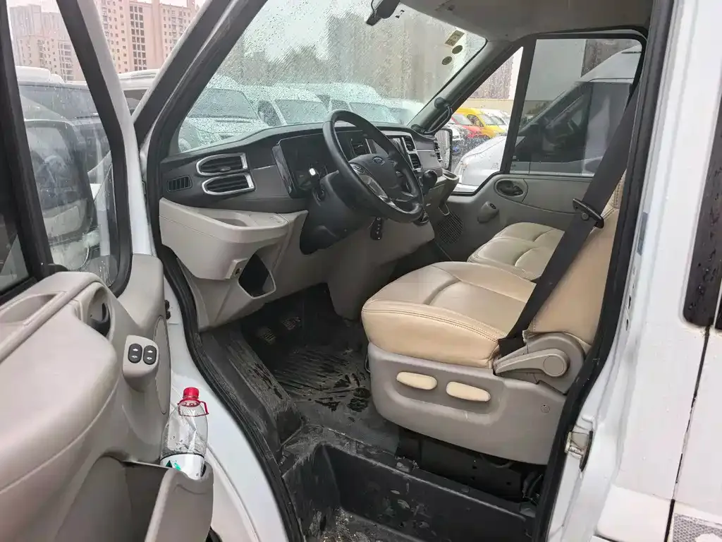 Ford Transit Custom 2022 из CN, фото 5