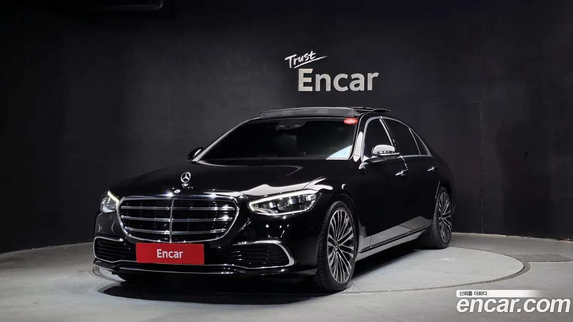 Mercedes-Benz S-Class — фото 1