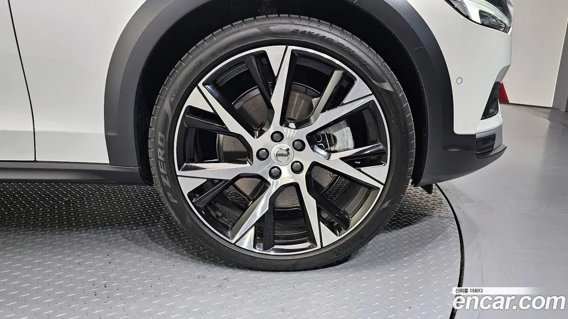 Volvo V90 2023 из KR, фото 5