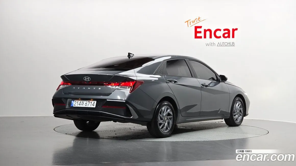 Hyundai AVANTE — фото 3