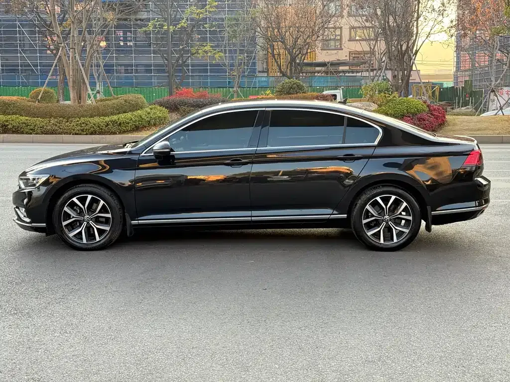Volkswagen Magotan 2022 из CN, фото 7