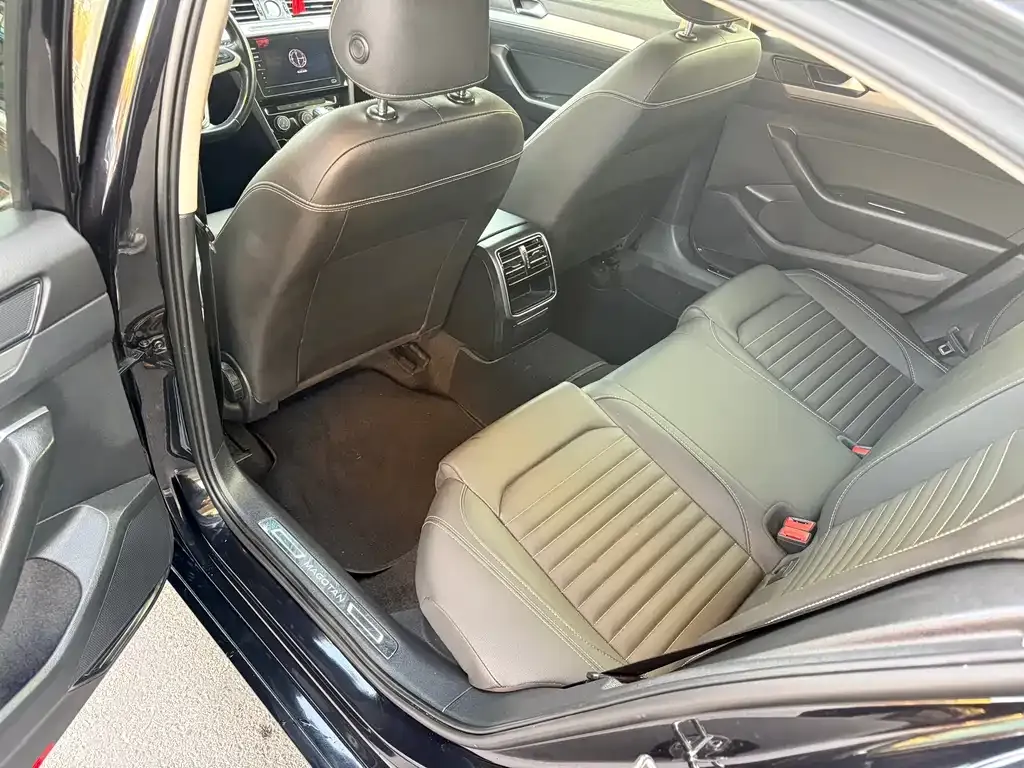 Volkswagen Magotan 2022 из CN, фото 3
