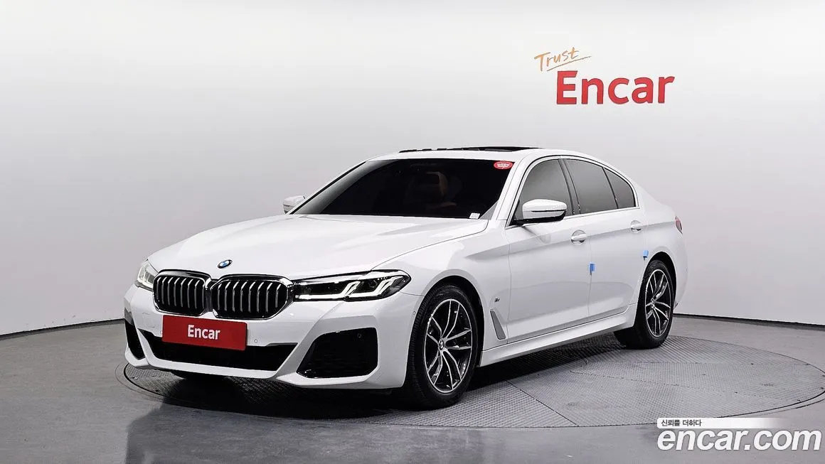 BMW 5-Series 2023 из KR, фото 1