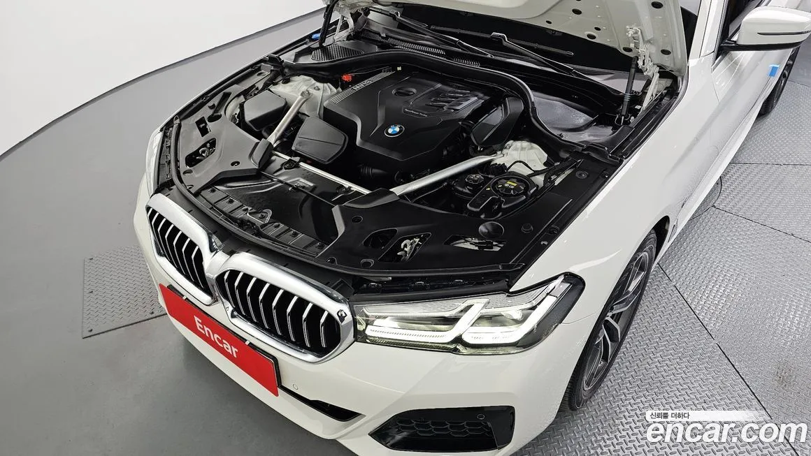 BMW 5-Series 2023 из KR, фото 10