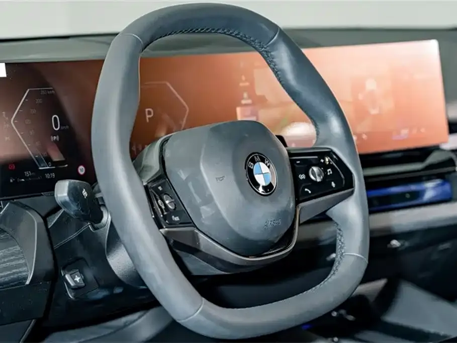 BMW 5 Series — фото 10