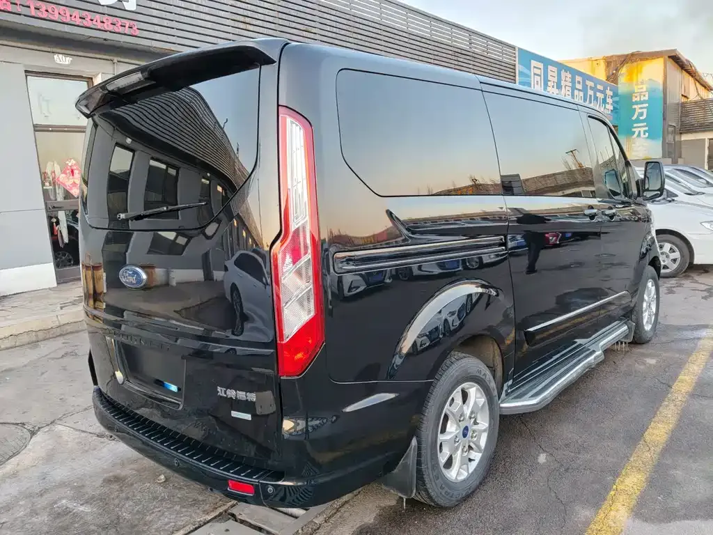 Ford Tourneo 2021 из CN, фото 6