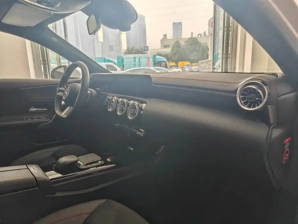 Mercedes-Benz A-Class 2023 из CN, фото 10