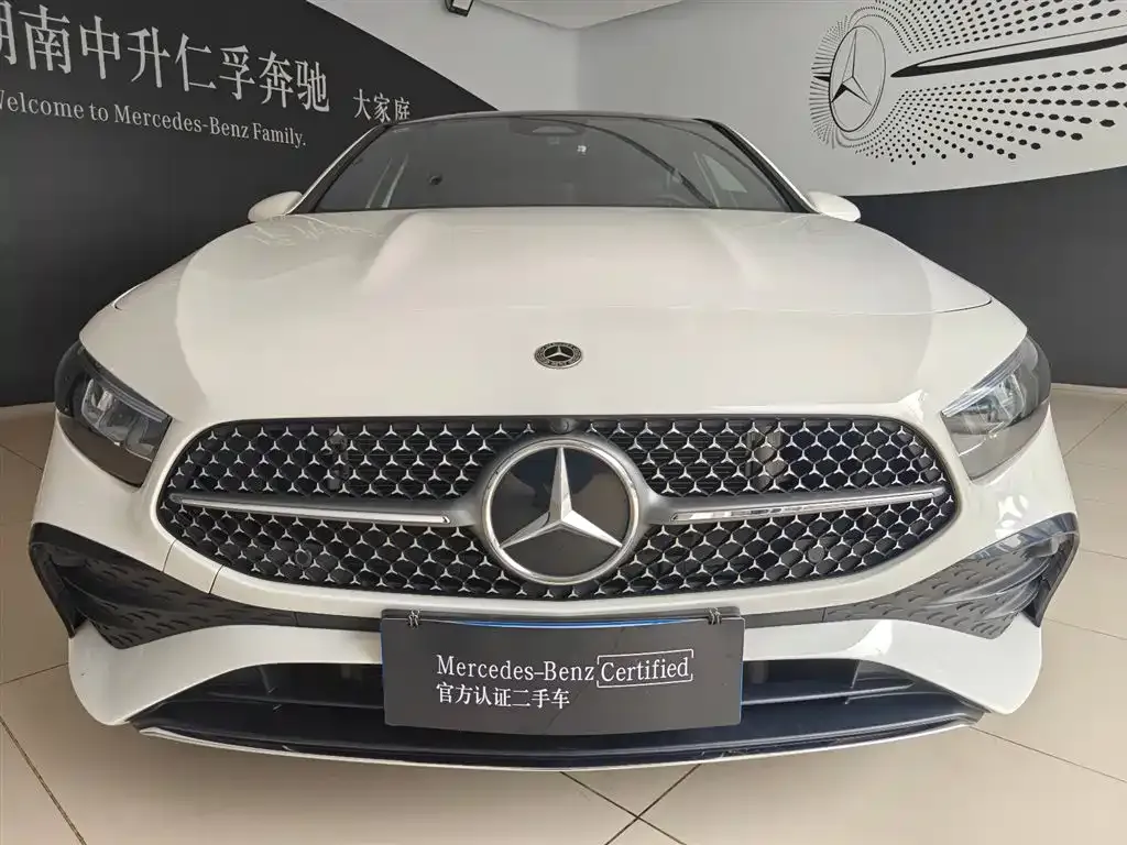 Mercedes-Benz A-Class 2023 из CN, фото 2