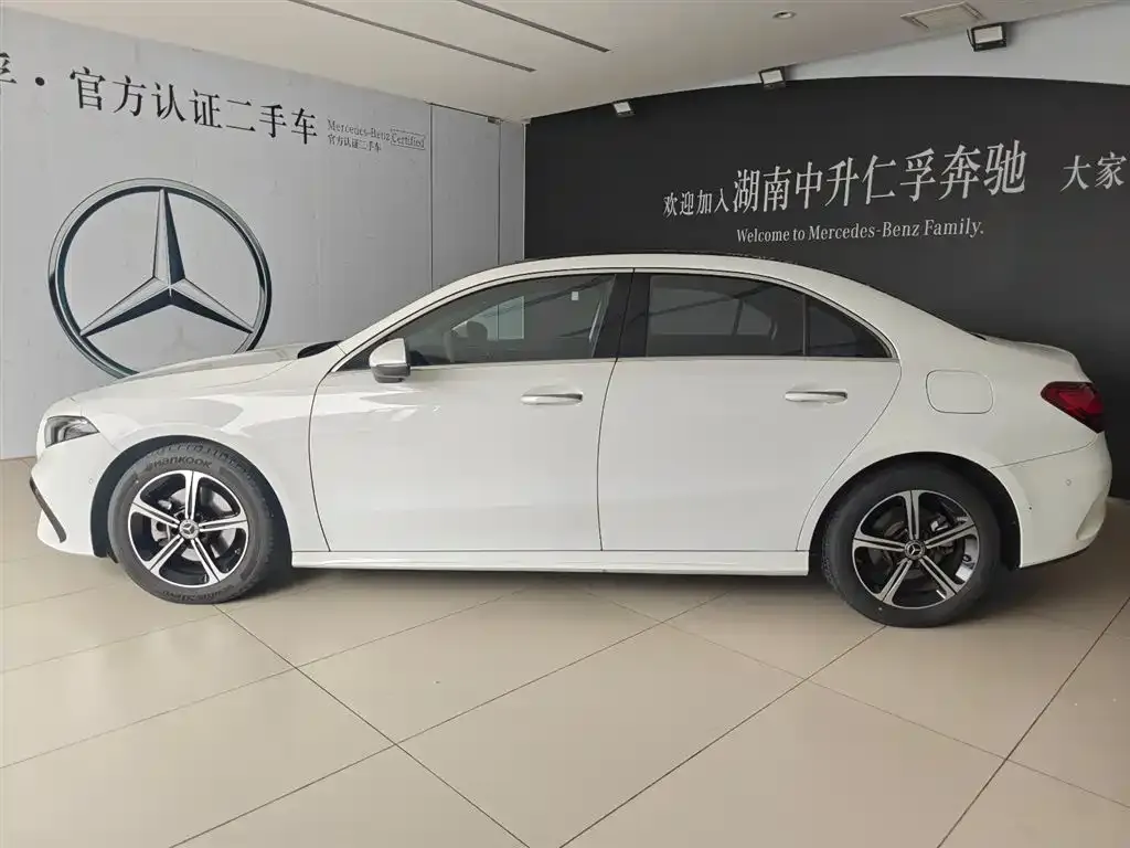 Mercedes-Benz A-Class 2023 из CN, фото 3
