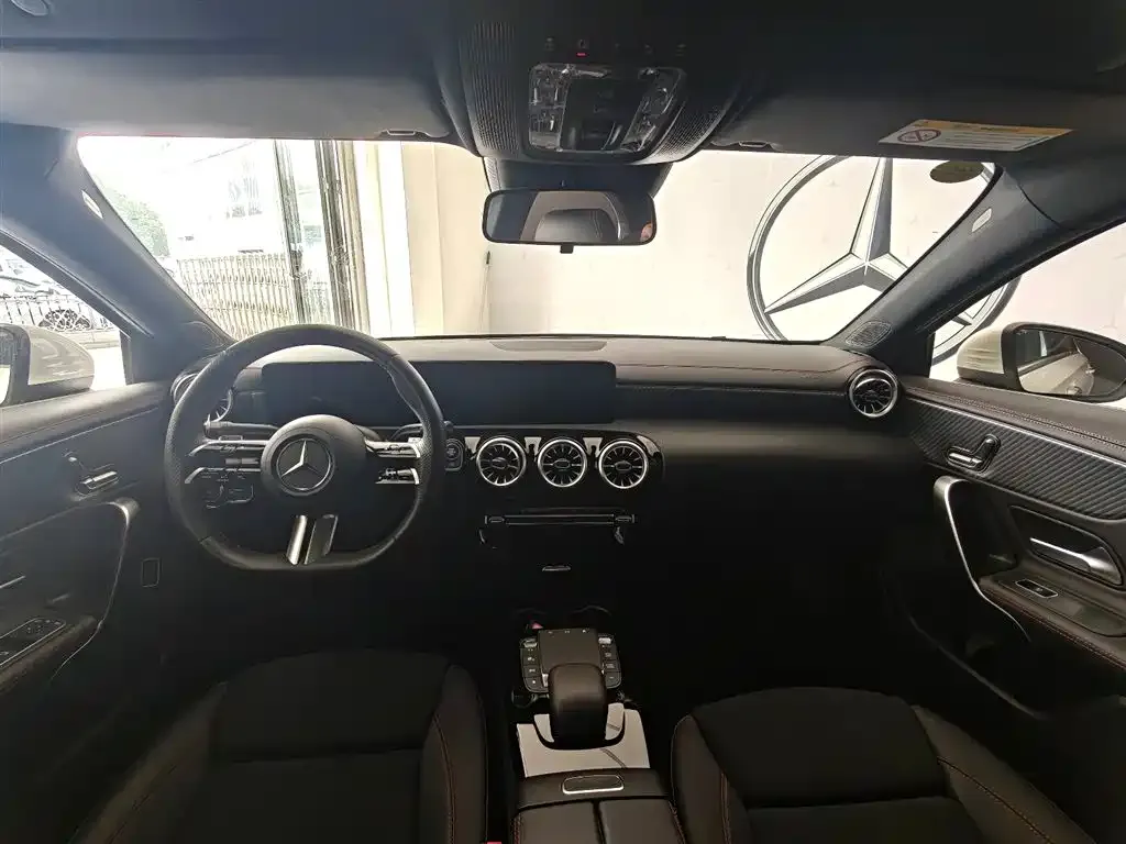 Mercedes-Benz A-Class 2023 из CN, фото 6
