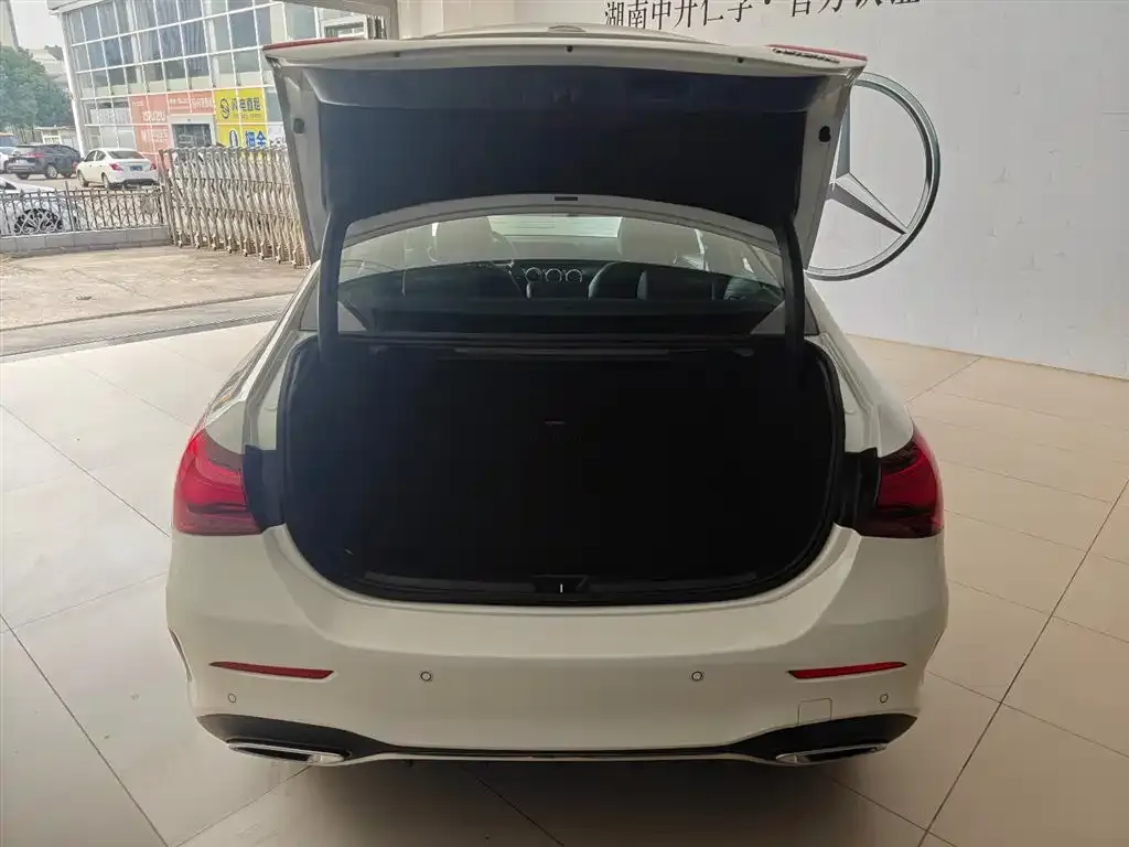 Mercedes-Benz A-Class 2023 из CN, фото 9
